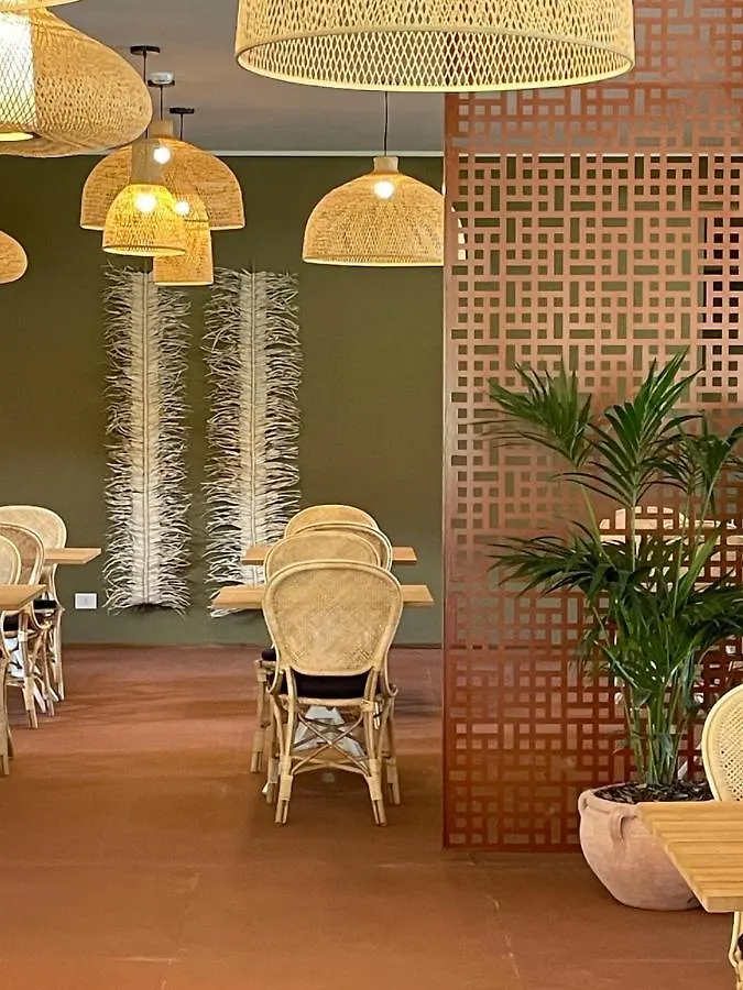 Is Molas Resort بولا فندق