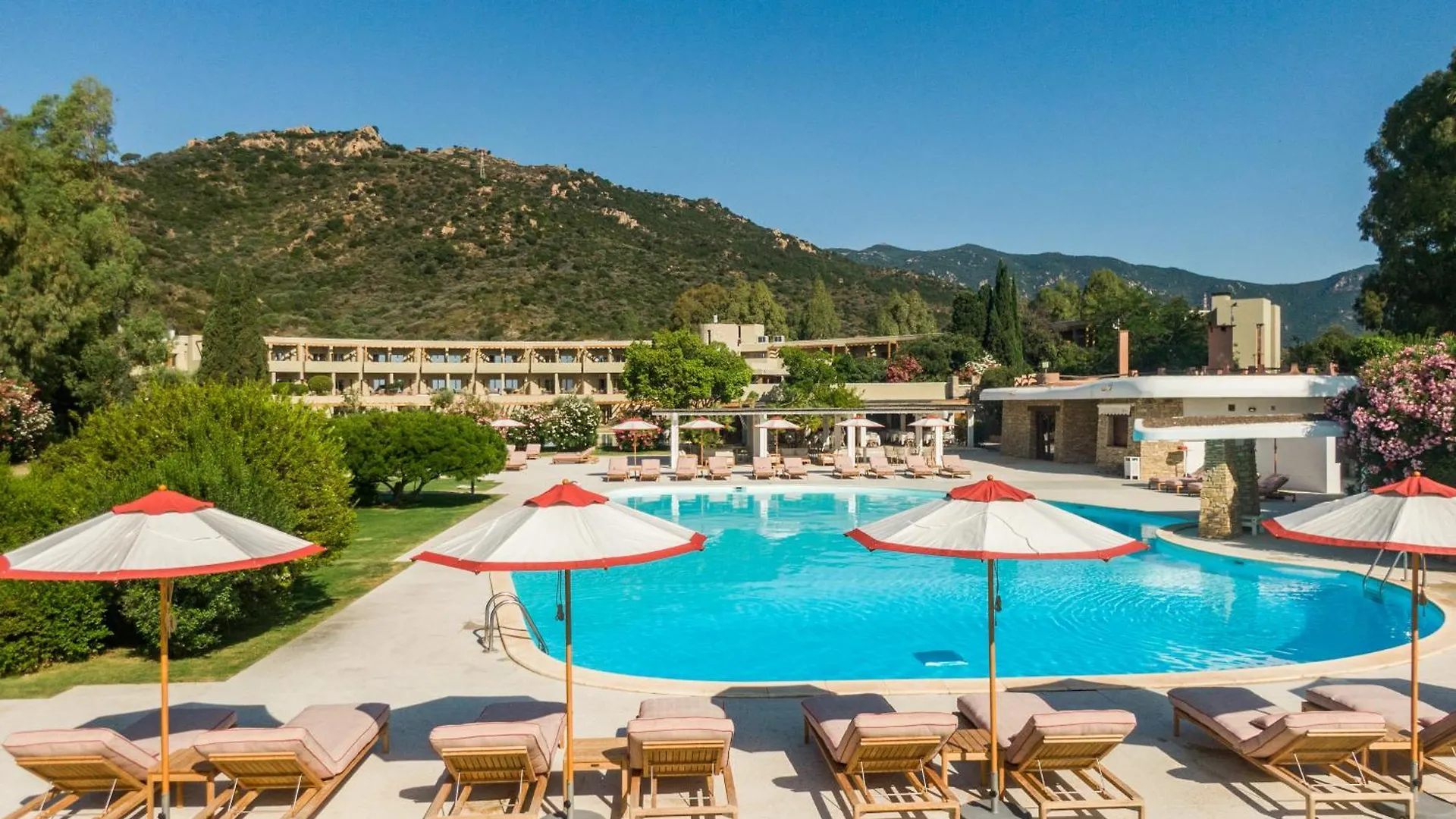 Is Molas Resort بولا