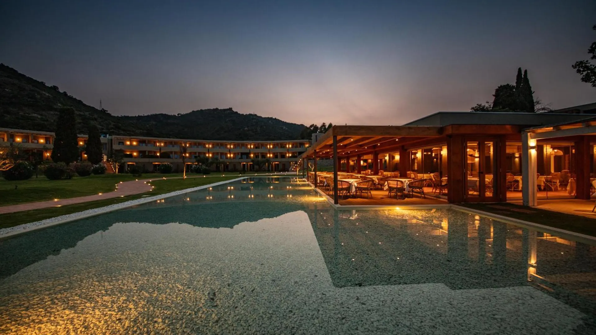 فندق Is Molas Resort بولا