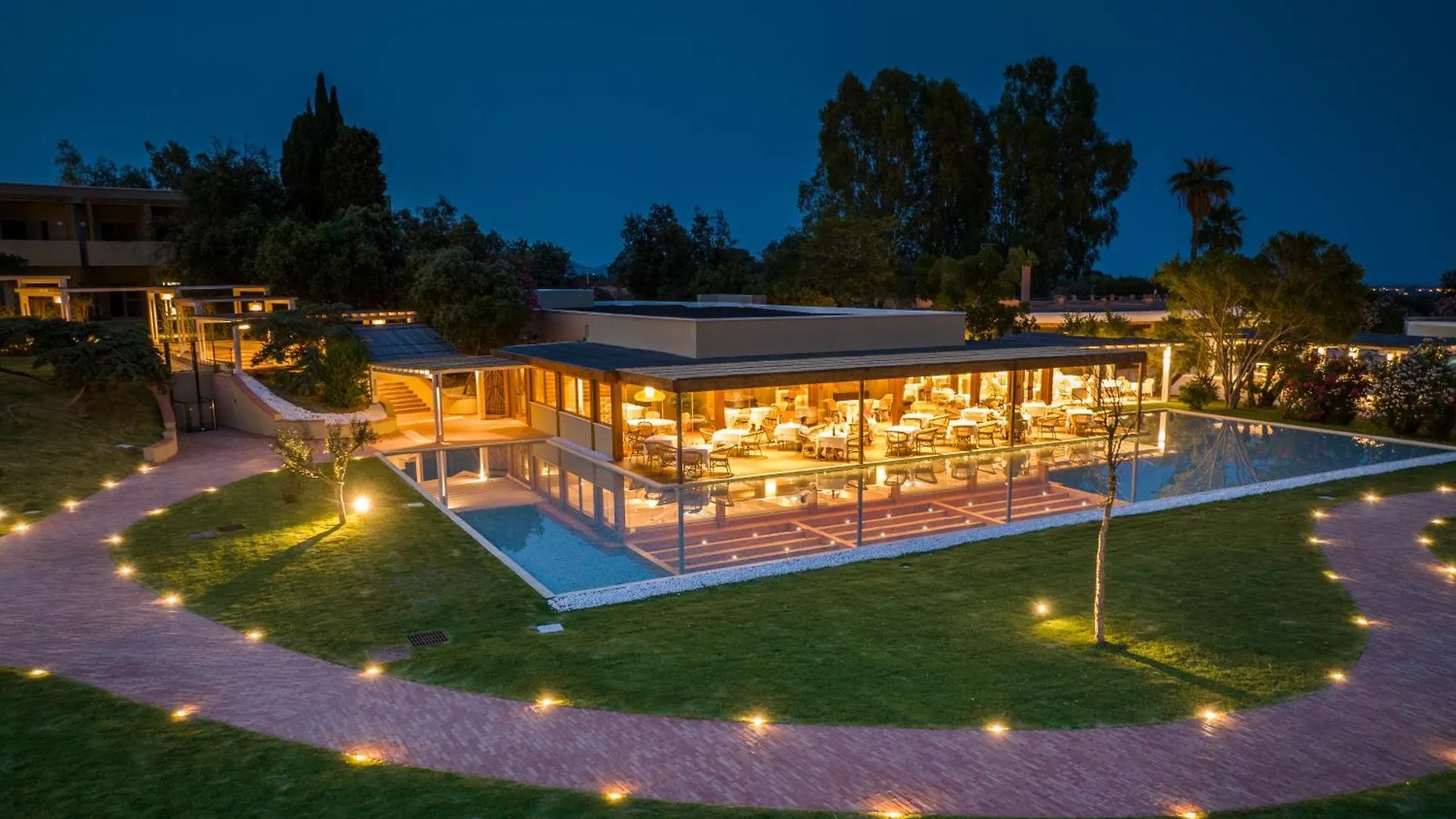 Is Molas Resort بولا 4*,