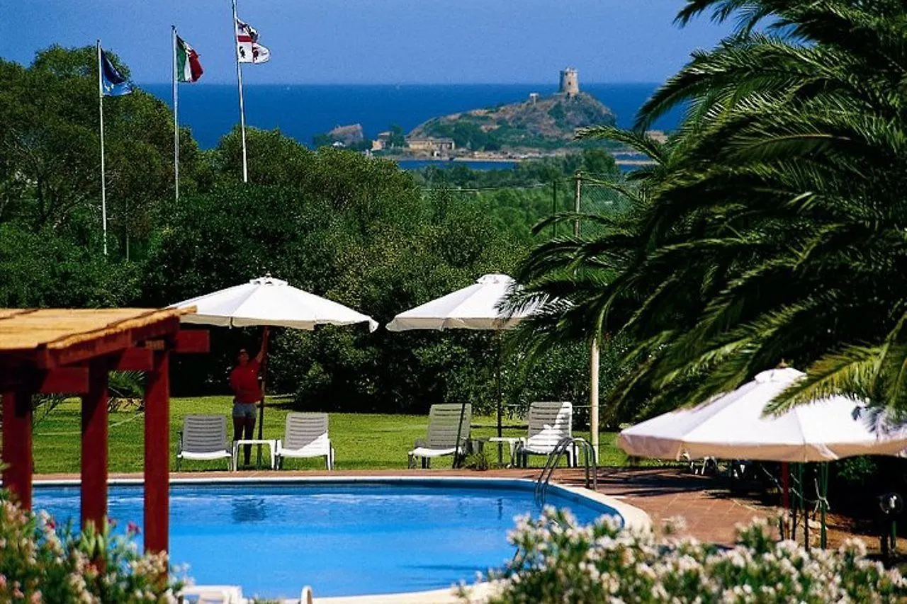Is Molas Resort بولا